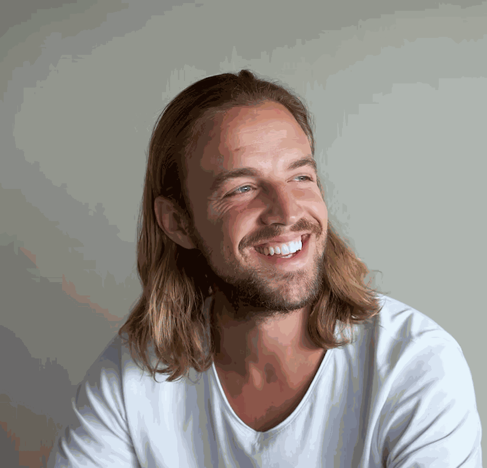 Portrait of Dan Hennessey