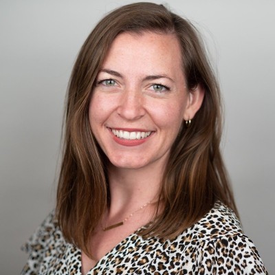 Portrait of Kelly Bennett
